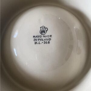 Polish pottery pet dish